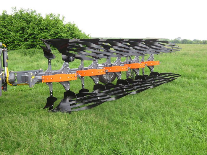 Pług Obracalny ORKAN MANDAM