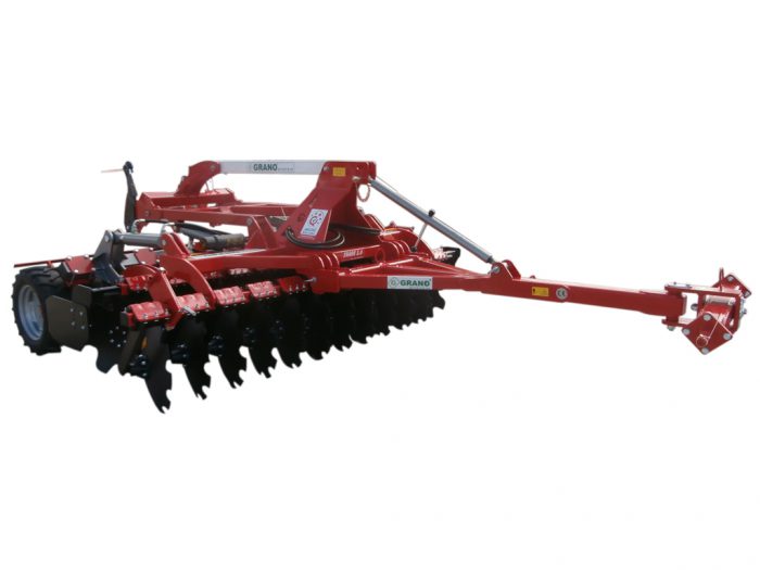 Agregat uprawowo-siewny w wersji półzawieszanej z dyszlem GRANO SYSTEM SHARK SHOP