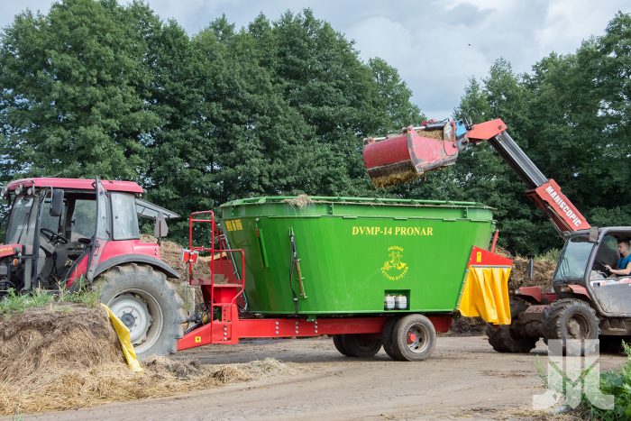 Wóz paszowy PRONAR DVMP T – 12 14 16 18