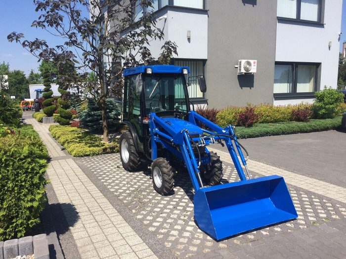 Ciągnik Mini SOLIS S26 z kabiną